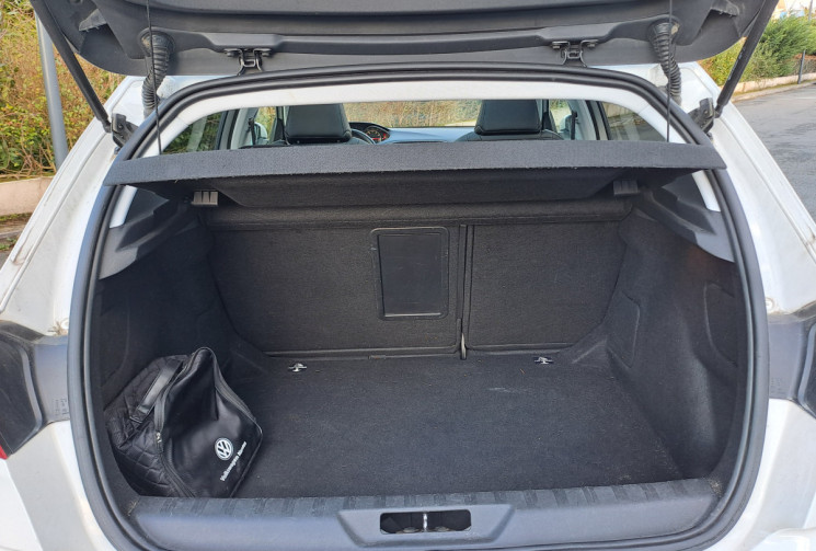 Peugeot 308 1.2 130ch Tech Edition EAT8 Toit panoramique / Idem GT Line