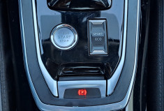 Peugeot 308 1.2 130ch Tech Edition EAT8 Toit panoramique / Idem GT Line