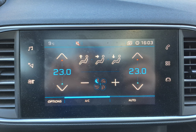 Peugeot 308 1.2 130ch Tech Edition EAT8 Toit panoramique / Idem GT Line