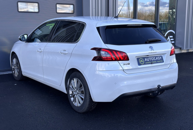 Peugeot 308 II Allure 2.0 BlueHDi 150 cv BVA - Attelage/ caméra