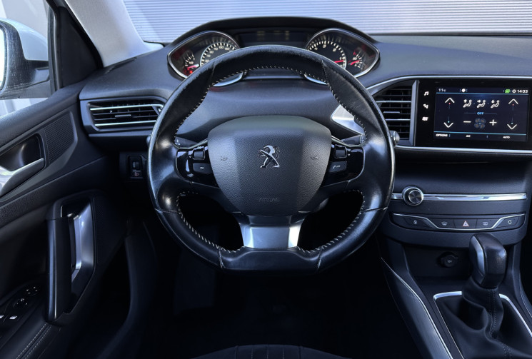 Peugeot 308 II Allure 2.0 BlueHDi 150 cv BVA - Attelage/ caméra