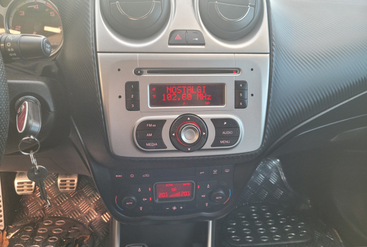 Alfa Romeo MiTo 1.3 JTDm START & STOP 95 LATINA