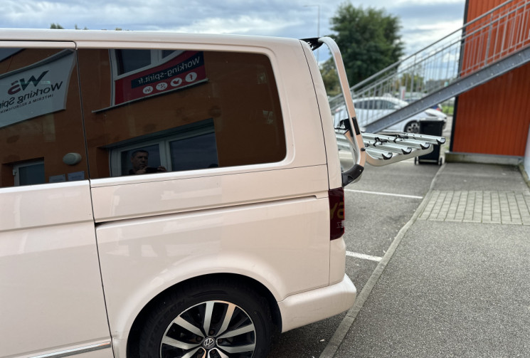 VOLKSWAGEN MULTIVAN T5 180CV TDI 4MOTION EDITION CUP