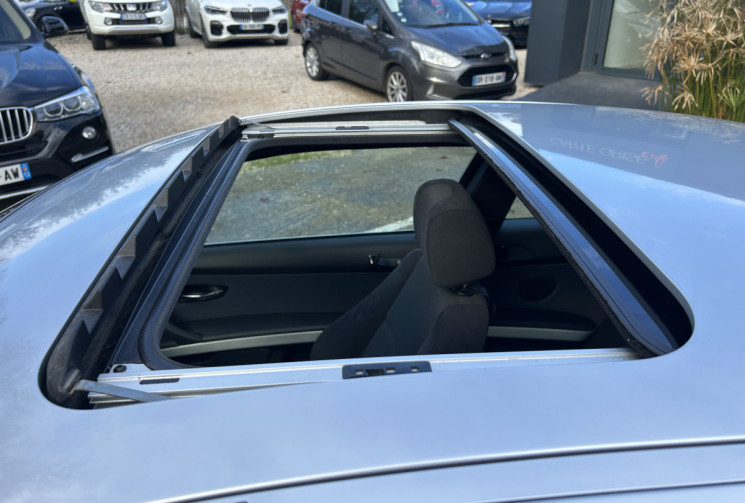 BMW SERIE 3 (E92) Coupé 325i 3.0 i 218 Pack M sièges électriques / GPS / Toit ouvrant