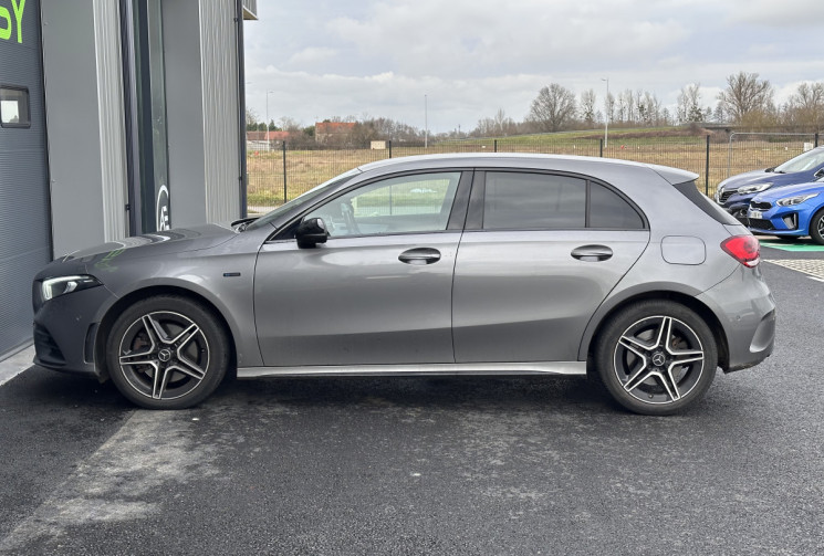 Mercedes Classe A 250e 218ch EQ POWER 8G-DCT AMG Line - Garantie Mercedes 2026