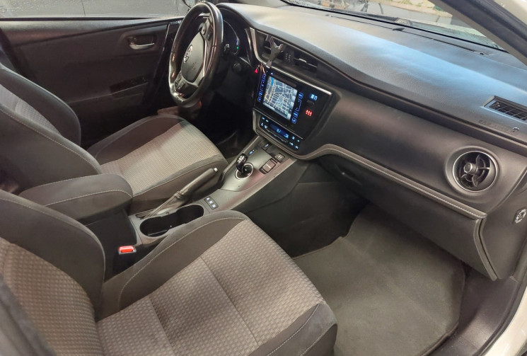 Toyota AURIS 1.8 VVTI 136 hybride COLLECTION