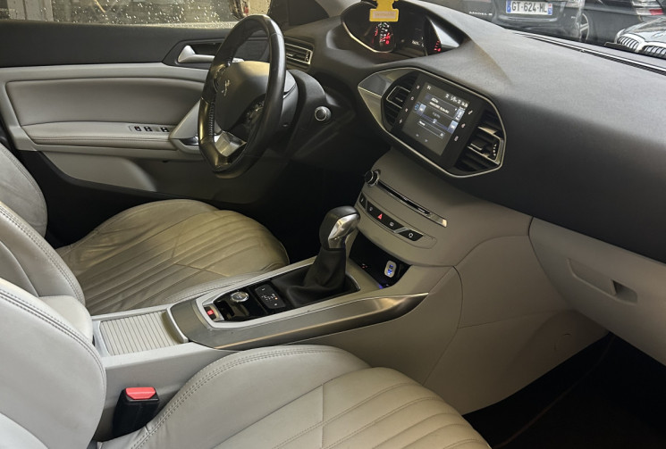 Peugeot 308 2.0 HDI 150 FELINE TOIT PANORAMIQUE
