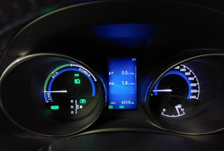 Toyota AURIS 1.8 VVTI 136 hybride COLLECTION