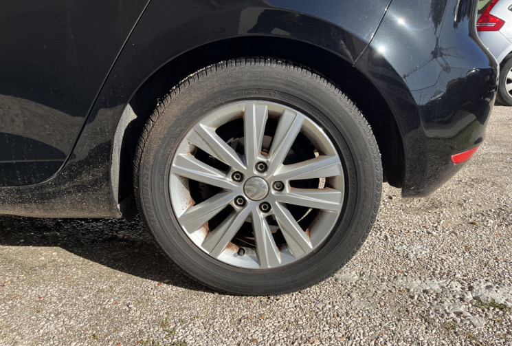 Volkswagen Golf VI 1.4 TSI 160 ch CARAT /CHAINE DE DISTRIBUTION /TOIT OUVRANT/GPS/RADAR/ REGULATEUR