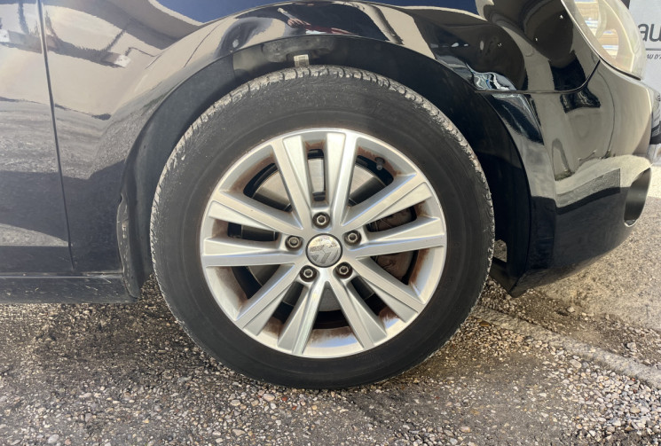 Volkswagen Golf VI 1.4 TSI 160 ch CARAT /CHAINE DE DISTRIBUTION /TOIT OUVRANT/GPS/RADAR/ REGULATEUR