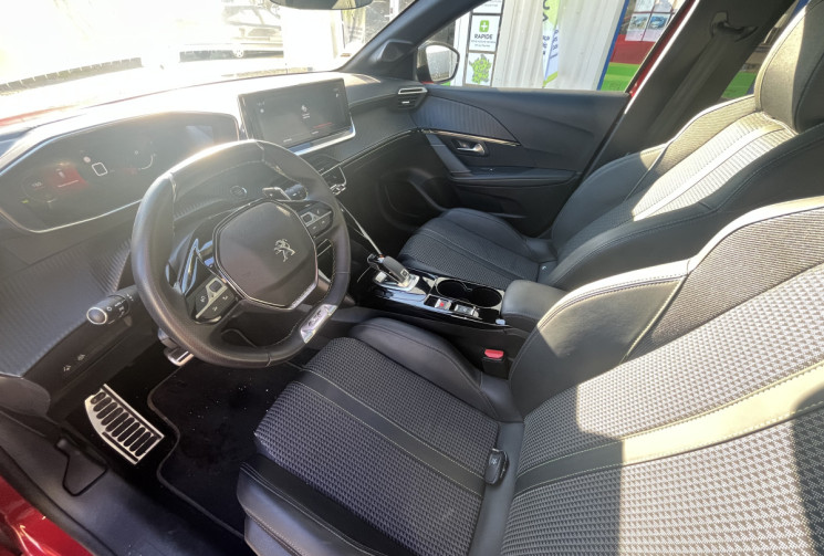 Peugeot 208 1.2 130ch S&S GT Line EAT8
