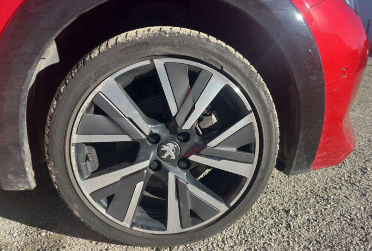 Peugeot 208 1.2 130ch S&S GT Line EAT8