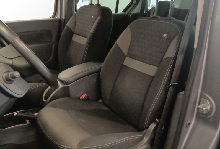 Renault KANGOO II phase 2 1.5 BlueDCi 95cv FINITION LIMITED DOUBLE PORTE LATERAL SUIVI COMPLET
