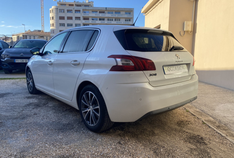 Peugeot 308 1.2 e-THP SENSATION 130 ch / COURROIE DE DISTRI CHANGEE 