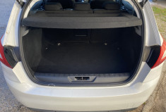 Peugeot 308 1.2 e-THP SENSATION 130 ch / COURROIE DE DISTRI CHANGEE 