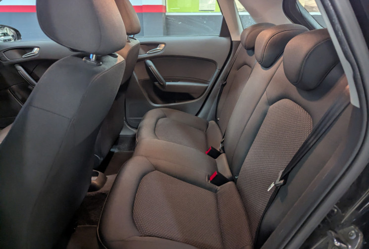 AUDI A1 SPORTBACK 1.6 TDI 90 AMBIENTE / 5 Portes/ DISTRIBUTION OK