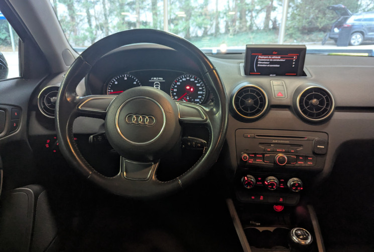 AUDI A1 SPORTBACK 1.6 TDI 90 AMBIENTE / 5 Portes/ DISTRIBUTION OK
