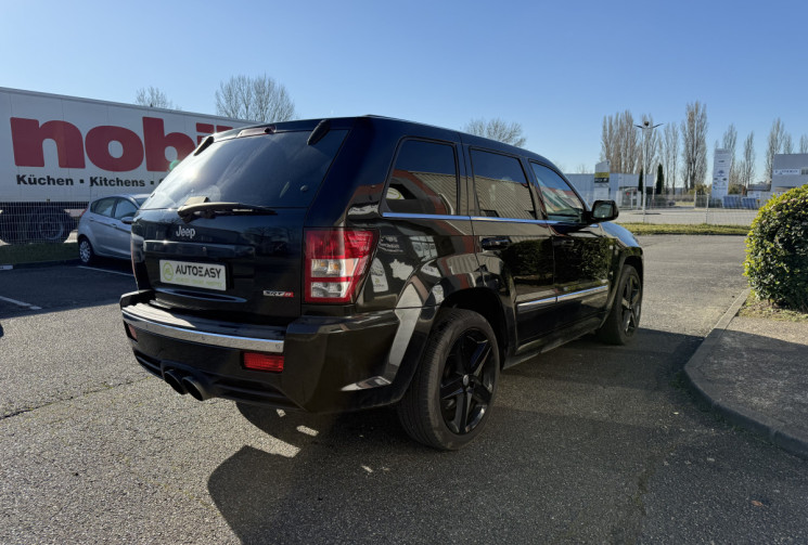JEEP GRAND CHEROKEE SRT8 6.1 i V8 4WD 426 / ECHAPPEMENT BORLA / AUDITORIUM ECRANS AVANT ET ARRIERE