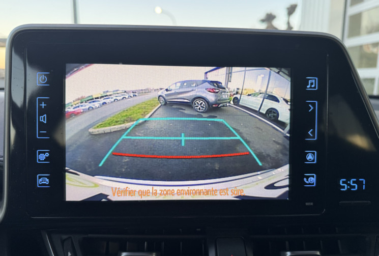 Toyota C-HR 122H DESIGN 2WD E-CVT RC18