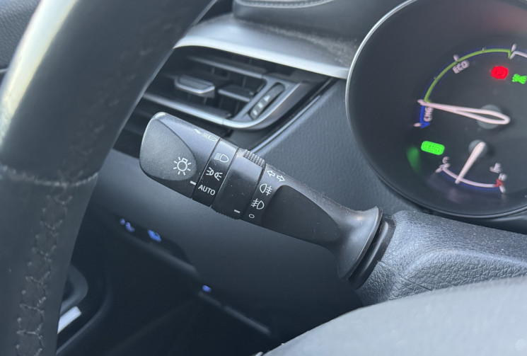 Toyota C-HR 122H DESIGN 2WD E-CVT RC18