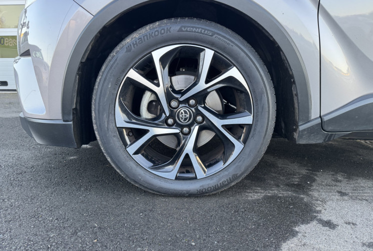 Toyota C-HR 122H DESIGN 2WD E-CVT RC18