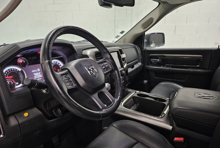 DODGE RAM 1500 double Cab 5.7 4WD 396 cv sport / 44990 ttc / 4 places / ethanol
