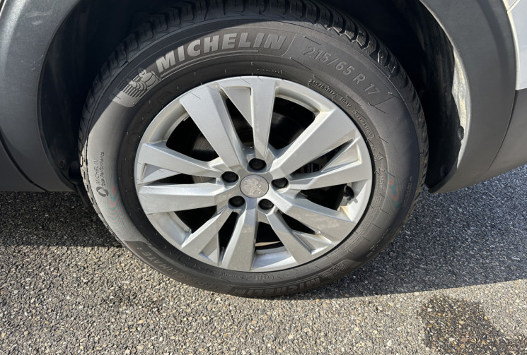 Peugeot 5008 1.5 BlueHDi 130 ch Active Business EAT8 / Entretien Peugeot / 1ère main / TVA récup