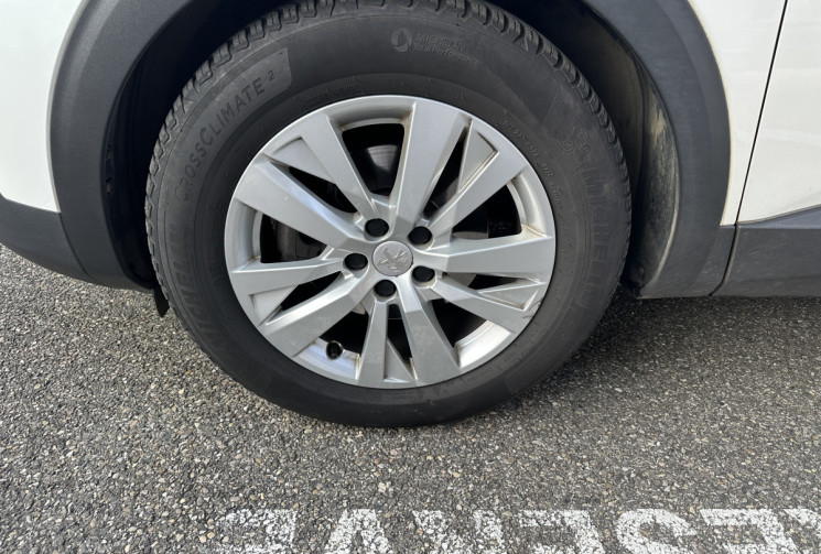 Peugeot 5008 1.5 BlueHDi 130 ch Active Business EAT8 / Entretien Peugeot / 1ère main / TVA récup