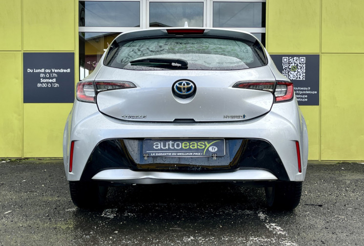 Toyota COROLLA 1.8 VVT-i 16V 122 cv HSD CVT Design / Boite auto / Chaine de distribution / 1ère main