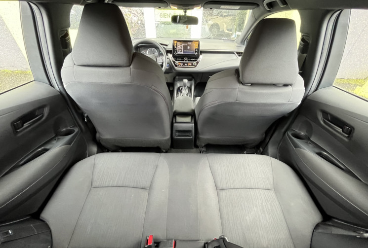 Toyota COROLLA 1.8 VVT-i 16V 122 cv HSD CVT Design / Boite auto / Chaine de distribution / 1ère main