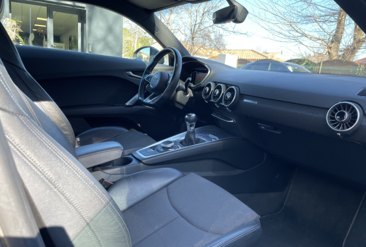 Audi TT 2.0 TDI Ultra 184 S-LINE