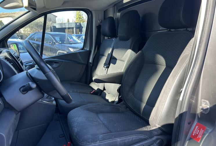 Opel VIVARO L1H1 1.6 CDTI BiTurbo Fourgon court 140 pack business / moteur à chaîne / Caméra / Clim 