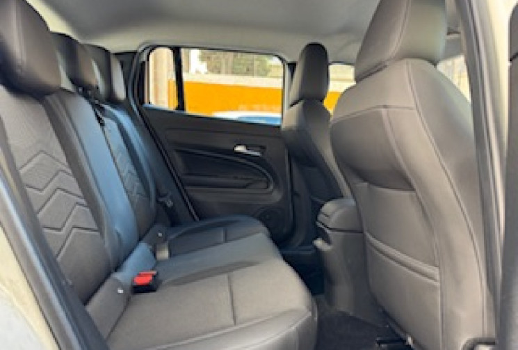 Jeep Avenger 1.2 turbo T3 100 ch Altitude Plus + origine France / CARPLAY / CAMERA 360 / GPS / 
