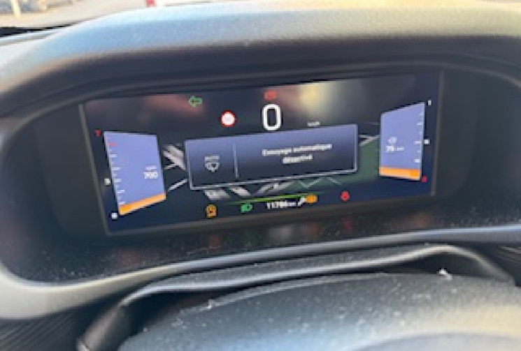 Jeep Avenger 1.2 turbo T3 100 ch Altitude Plus + origine France / CARPLAY / CAMERA 360 / GPS / 