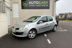 Renault CLIO 3  1.6 i  110 CH
