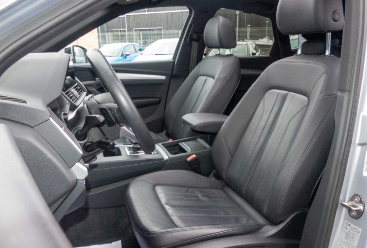 Audi Q5 Sportback 40 TDI Attelage Toit Ouvrant Cam 360 Cuir GARANTIE 2028