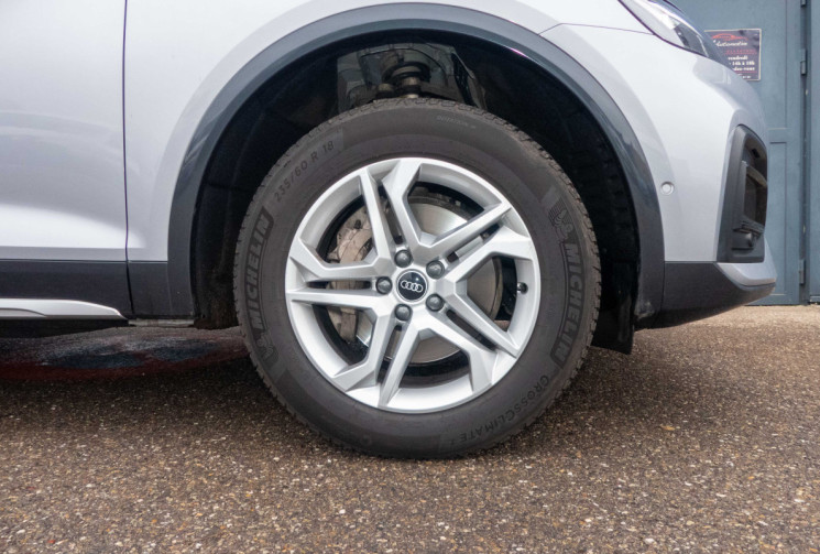 Audi Q5 Sportback 40 TDI Attelage Toit Ouvrant Cam 360 Cuir GARANTIE 2028