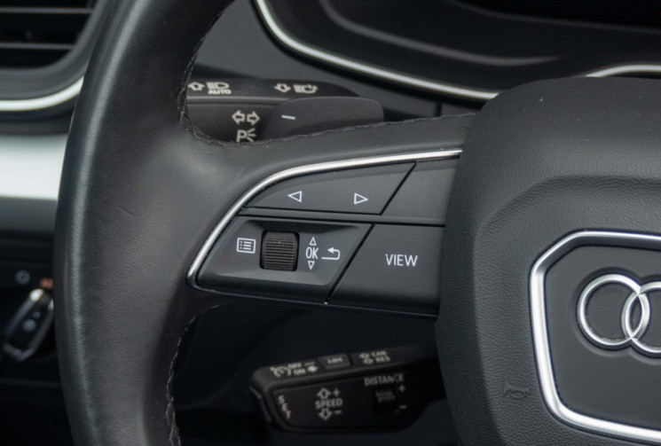 Audi Q5 Sportback 40 TDI Attelage Toit Ouvrant Cam 360 Cuir GARANTIE 2028