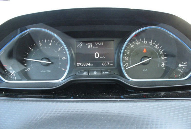 PEUGEOT 2008 1.2 THP 130 CROSSWAY COURROIE NEUVE