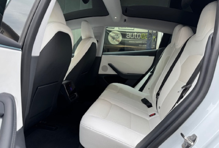 TESLA MODEL 3 highland + origine France 1er main 
