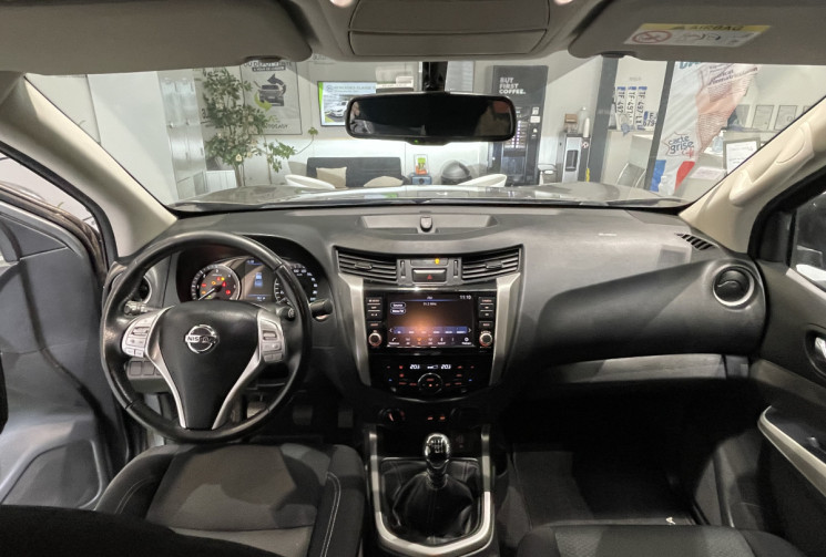 Nissan Navara 2.3 dCi 160 ch King-Cab Tekna 