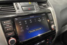 Nissan Navara 2.3 dCi 160 ch King-Cab Tekna 