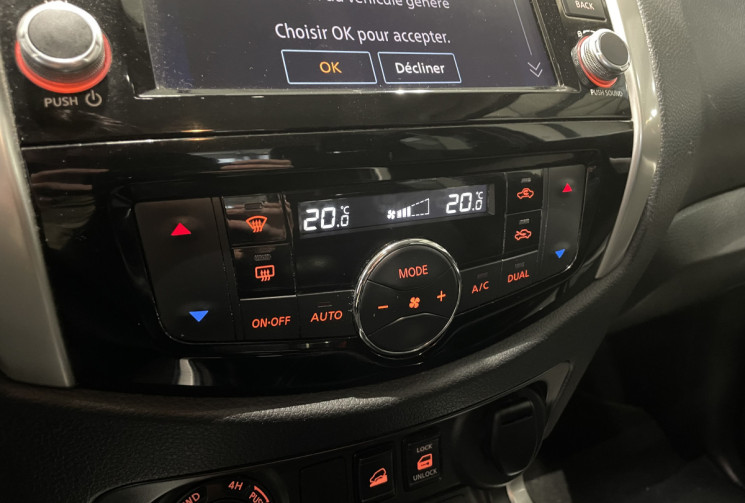 Nissan Navara 2.3 dCi 160 ch King-Cab Tekna 