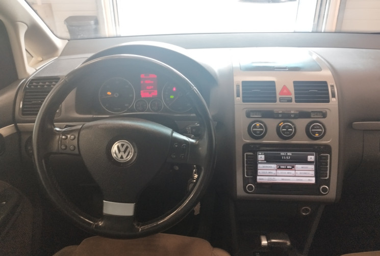 Volkswagen Touran 2.0 TDI 140ch Sportline DSG6 7 places