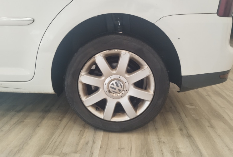 Volkswagen Touran 2.0 TDI 140ch Sportline DSG6 7 places