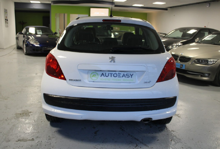 Peugeot 207 1.6 THP 156 toit panoramique 