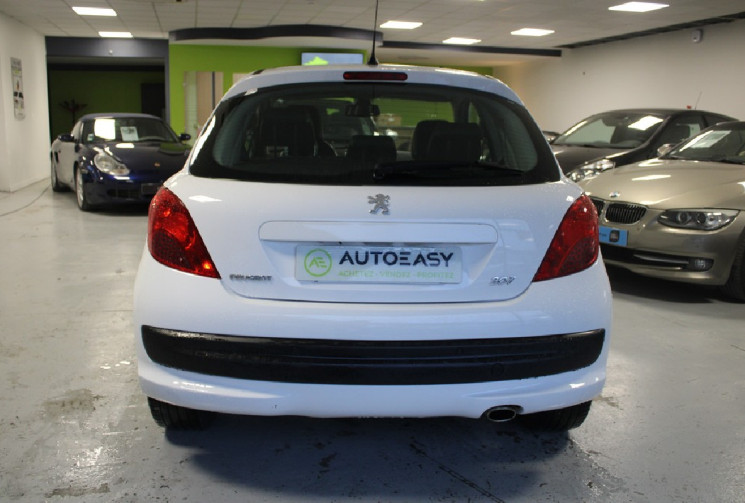 Peugeot 207 1.6 THP 156 toit panoramique 