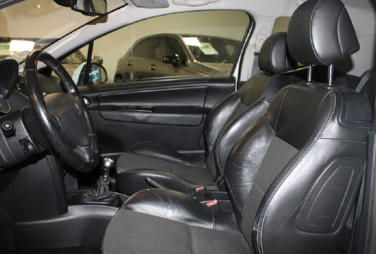 Peugeot 207 1.6 THP 156 toit panoramique 