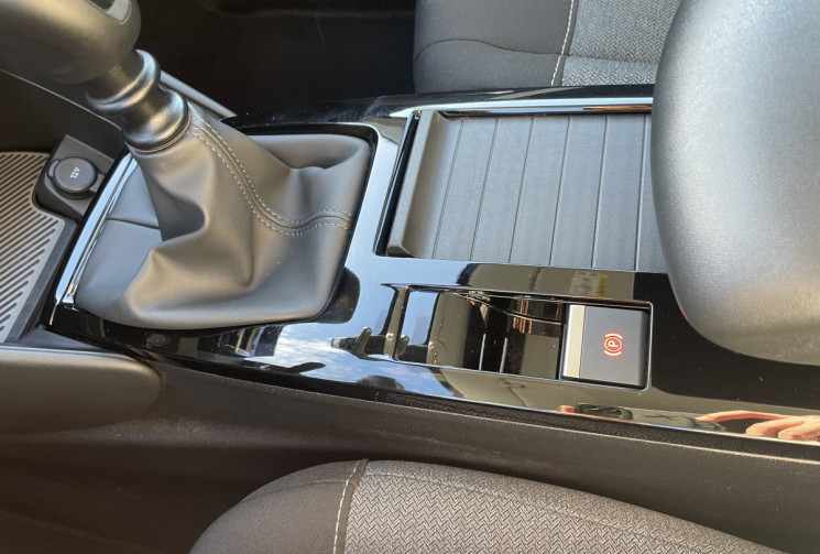 Citroën C4 110 cv 1.5 BlueHDI FEEL Pack Carplay * Caméra * Led * Entretien Ok