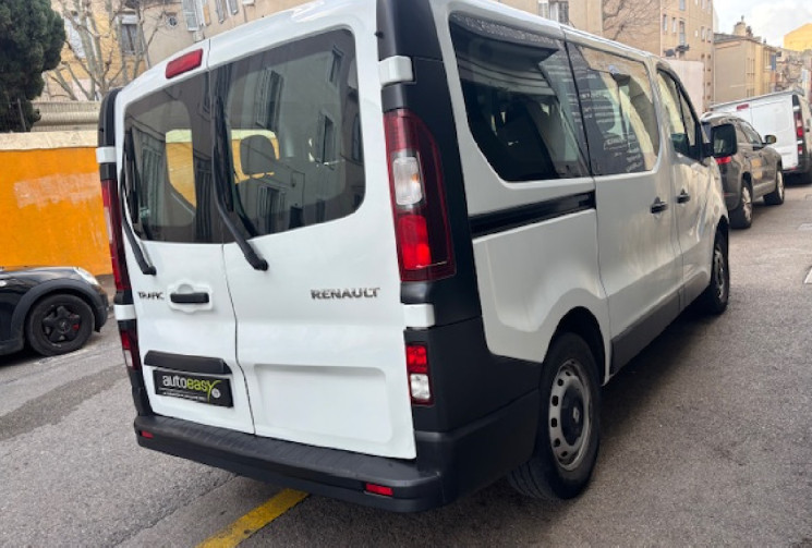 Renault TRAFIC III Combi L1 1.6dCi 125 cv 9 places origine France 2eme main / RADAR / BLUETOOTH 